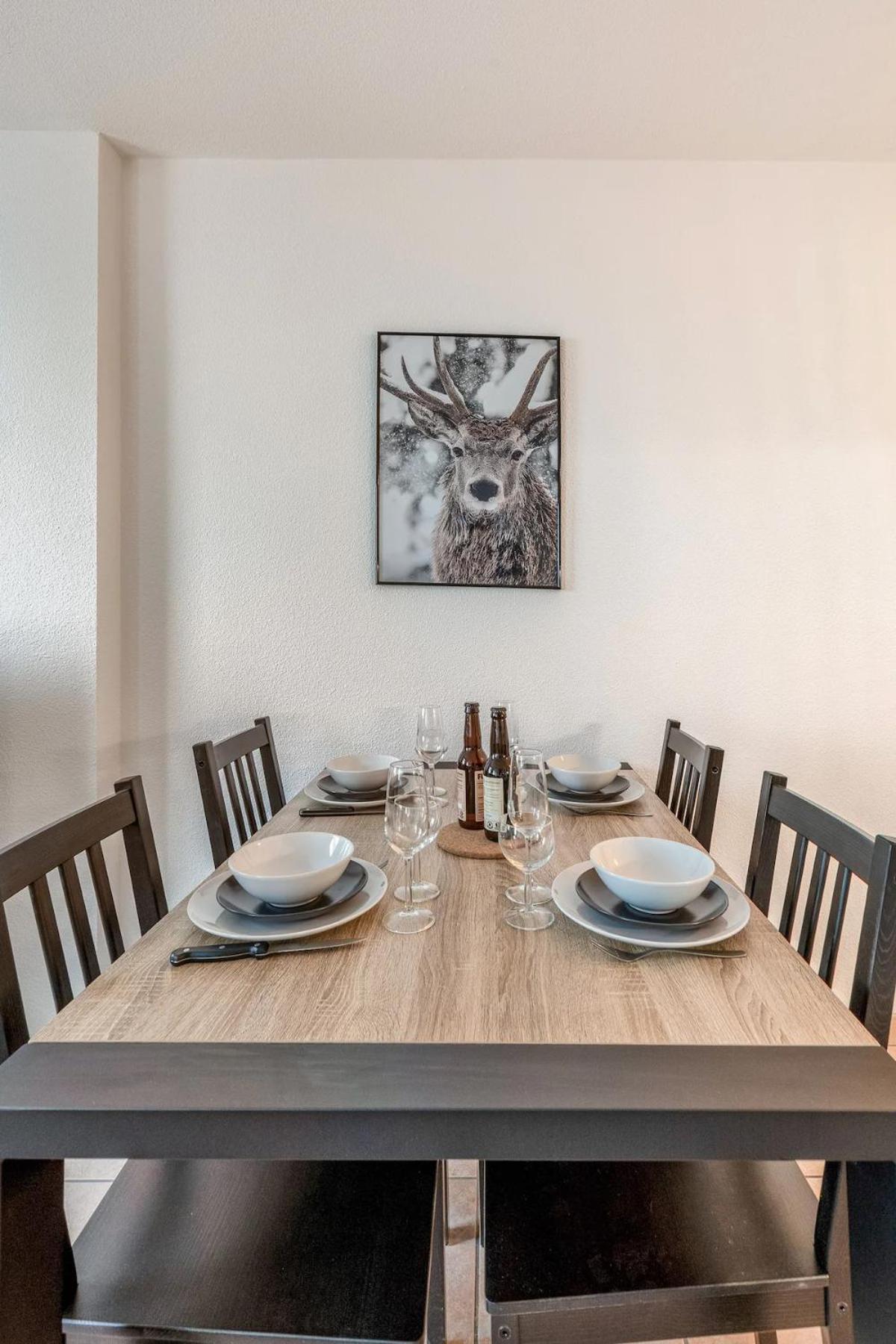 Superbe Appartement - Parking Gratuit - 4 Personnes Chambéry Eksteriør bilde