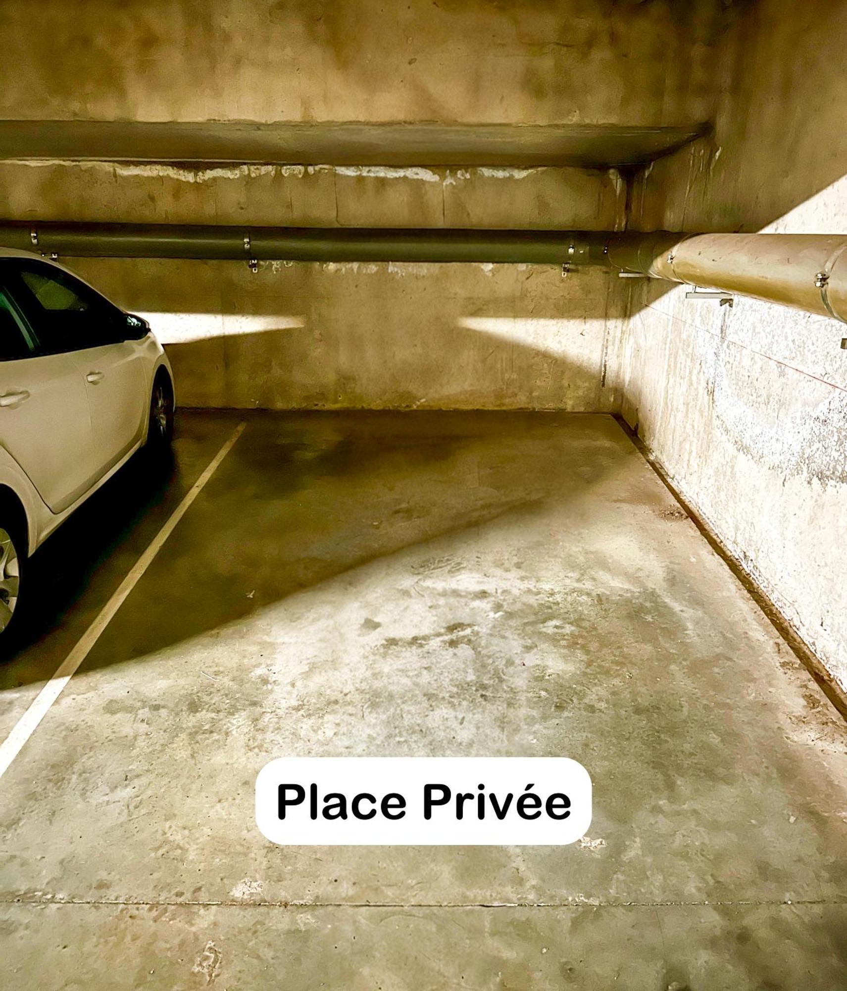 Superbe Appartement - Parking Gratuit - 4 Personnes Chambéry Eksteriør bilde